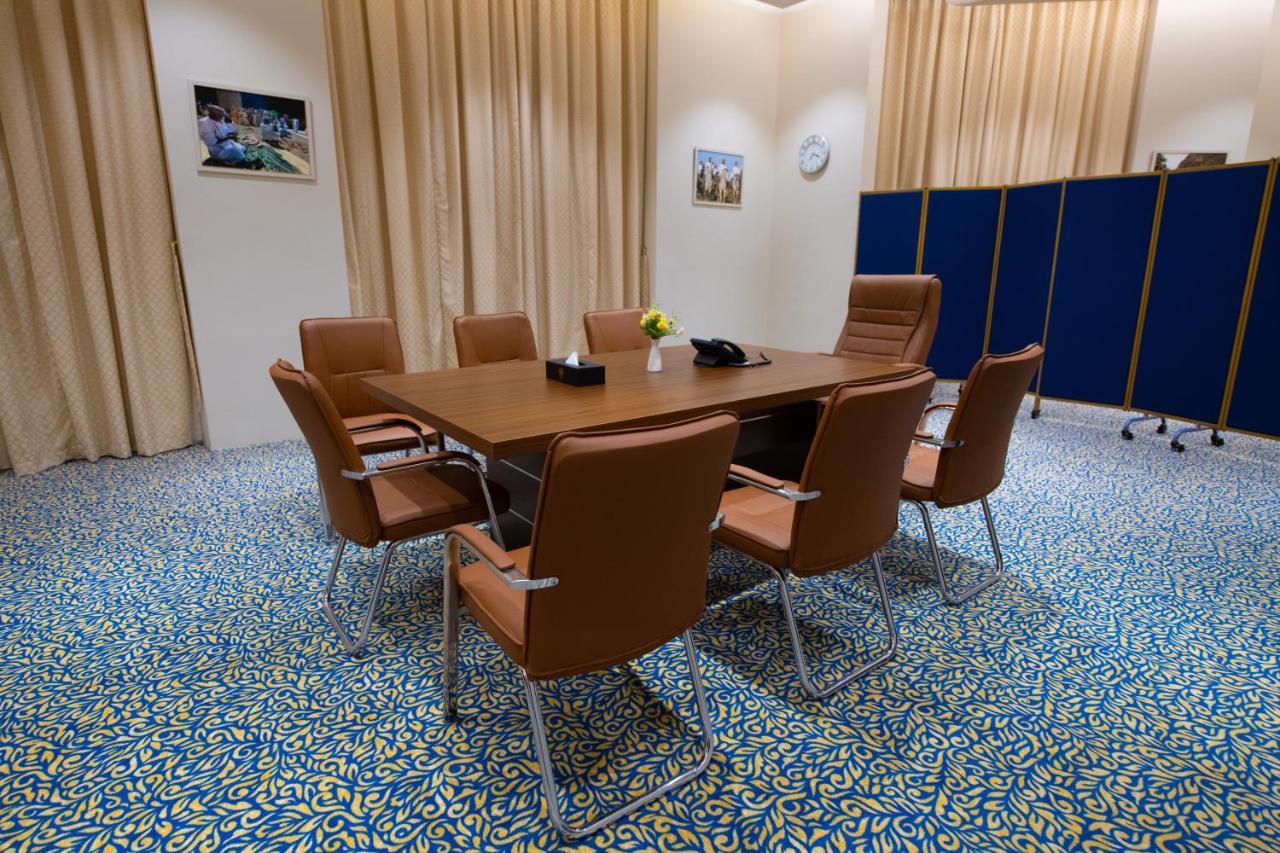 Rozana Hotel Masqat Buitenkant foto