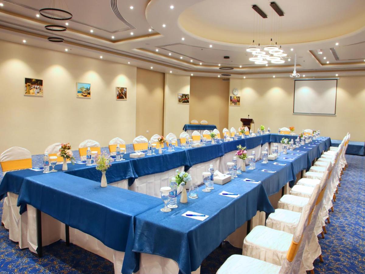Rozana Hotel Masqat Buitenkant foto