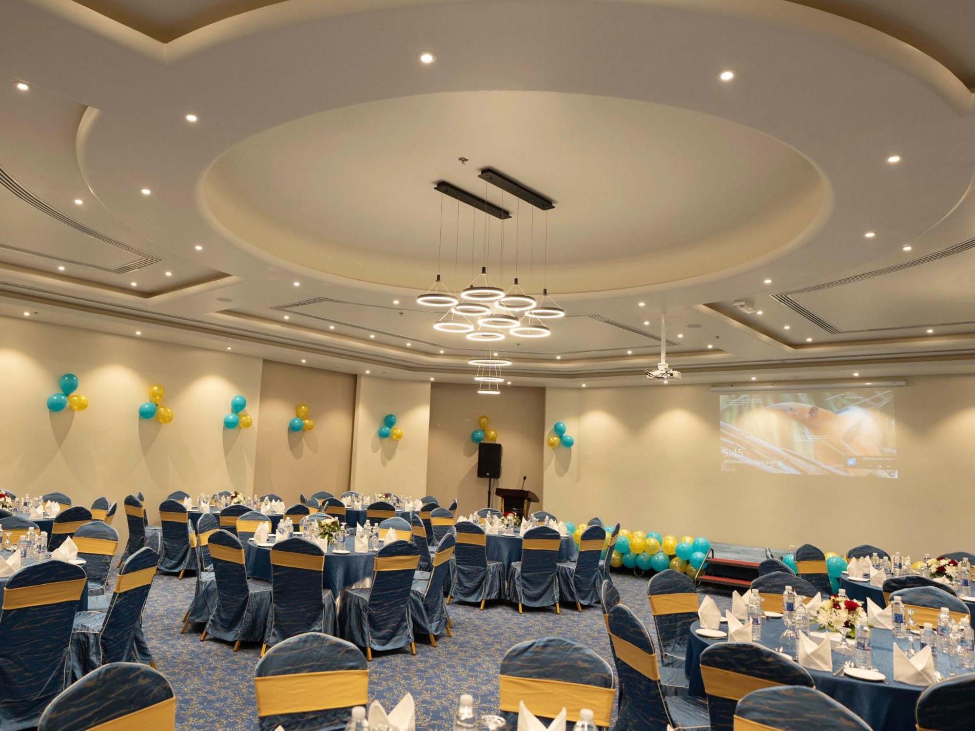 Rozana Hotel Masqat Buitenkant foto